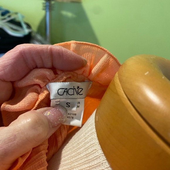 Cache Melon  Ruffled Blouse - Picture 2 of 6